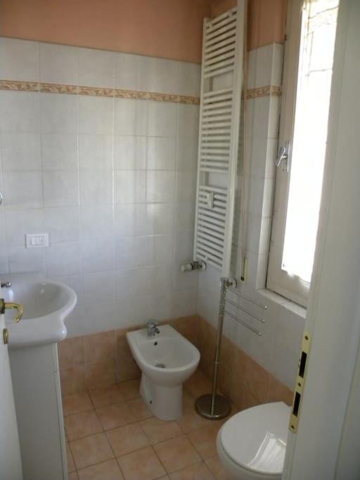 Bright Apt With Views And Terrace Флоренция Екстериор снимка